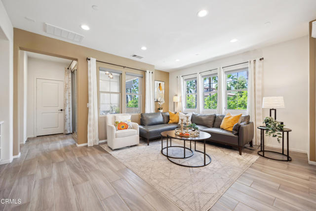 Detail Gallery Image 21 of 67 For 865 Orchid Way a,  Azusa,  CA 91702 - 3 Beds | 3/1 Baths