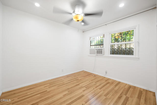 1268 Mentone Avenue, Pasadena CA: https://media.crmls.org/mediaz/b8aa069b-a9de-4b76-9e4d-a8dc673f183b.jpg