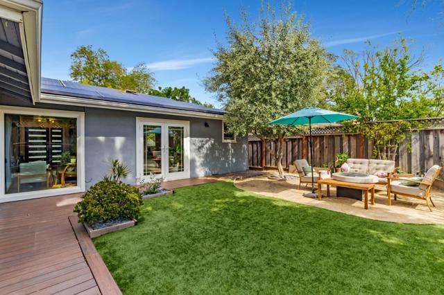 1528 Fernside Street, Redwood City CA: https://media.crmls.org/mediaz/b8aabd6c-092a-4f42-b37d-1dc966d62695.jpg