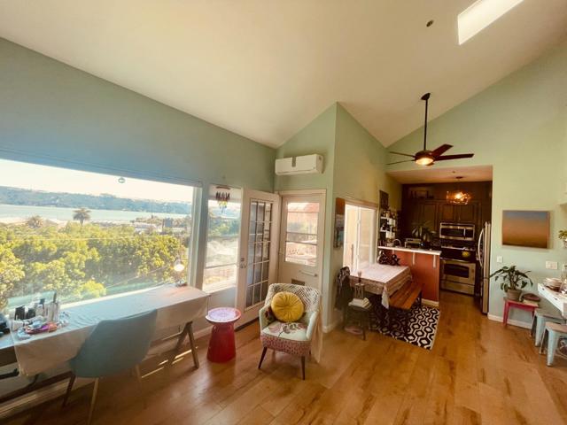 735 Buchanan Street, Benicia CA: https://media.crmls.org/mediaz/b8aac46f-bf89-4a94-97be-5a80eea053c1.jpg