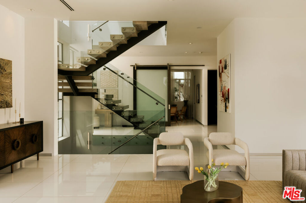 MLS #26872385 image #3