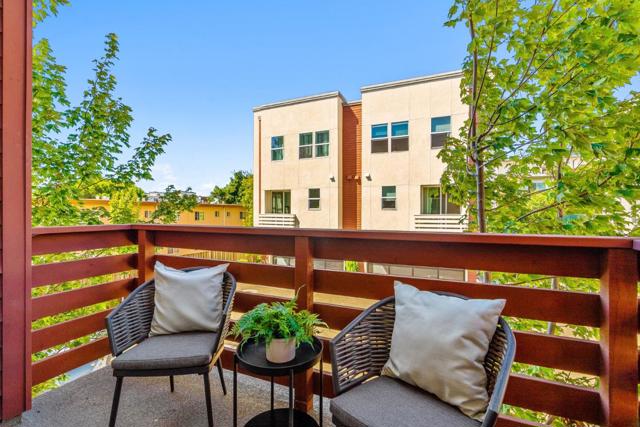 417 Santo Domingo Terrace, Sunnyvale CA: https://media.crmls.org/mediaz/b8acac5b-fb75-4a0a-bf97-3623e560b0ce.jpg