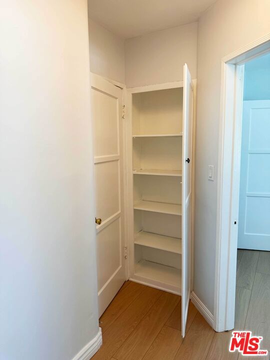 4125 West Toluca Lake Avenue photo 21