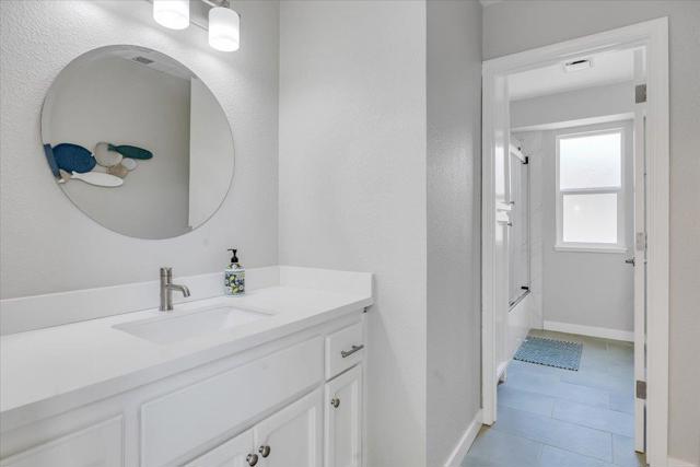 475 Sunrise Road, Copperopolis CA: https://media.crmls.org/mediaz/b8ae371e-f471-4206-8fb0-423ab5c2d892.jpg
