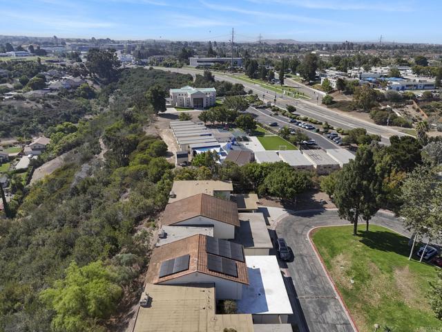 575 Otay Lakes Rd, Chula Vista CA: https://media.crmls.org/mediaz/b8ae71e3-8017-465b-9791-bc124c8d0c20.jpg