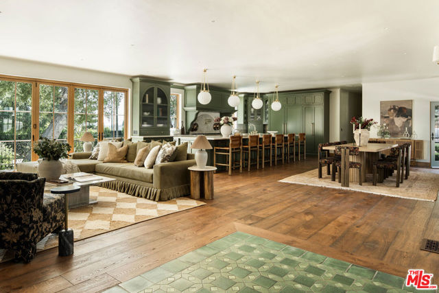 2110 Hill Drive, Los Angeles CA: https://media.crmls.org/mediaz/b8af97ab-2646-4a8e-9085-4d4ecac30361.jpg