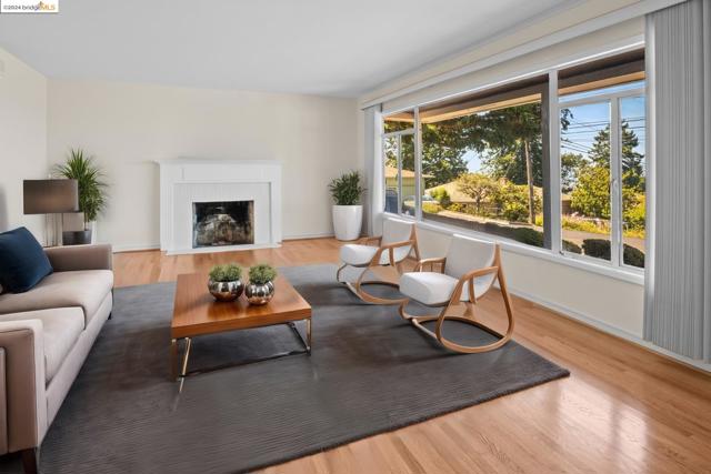 Image 11 of 47 For 59 Anson Way