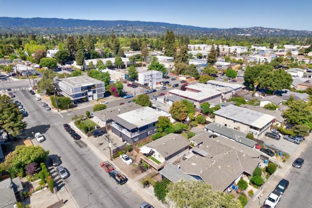 109 Dumbarton Avenue, Redwood City CA: https://media.crmls.org/mediaz/b8b05129-5b0a-4e33-be4d-4f2332b84ff3.jpg