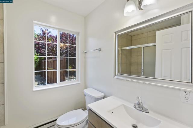 828 Bancroft Rd, Walnut Creek CA: https://media.crmls.org/mediaz/b8b0ac9b-3c90-43b0-8571-3d5da7548995.jpg