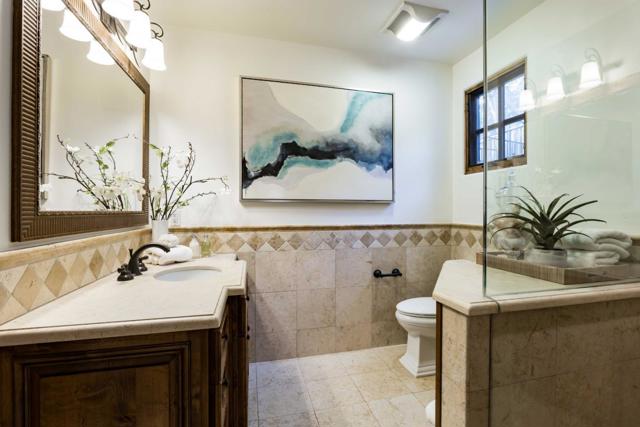 8 Reyna Place, Menlo Park CA: https://media.crmls.org/mediaz/b8b0c3a8-4b28-42c9-806e-0922fbc1d364.jpg