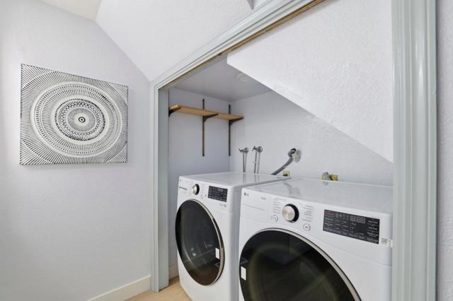 43988 Cerro Court, Fremont CA: https://media.crmls.org/mediaz/b8b11675-0b2c-4e68-a12c-82fdbf8ff804.jpg