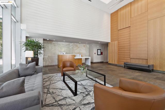 Building lobby with a high ceiling