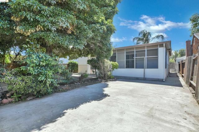 Image 30 of 40 For 120 Hillcrest Ave