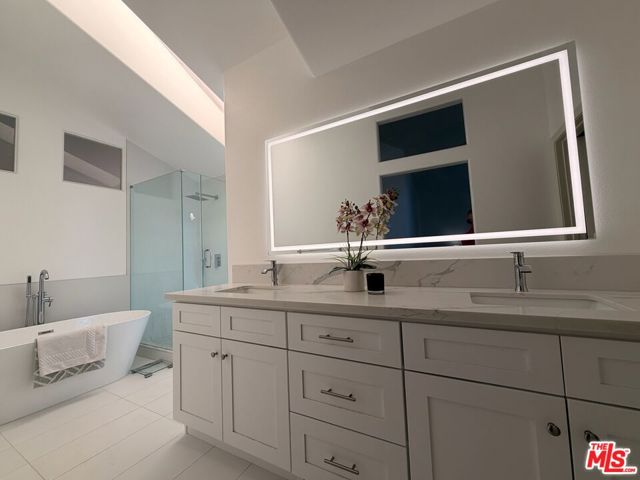 4 Bed Home for Sale in North Hollywood, California