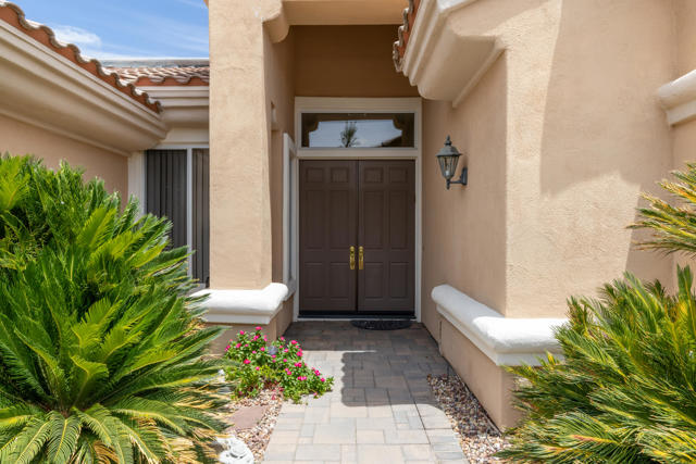 78368 Sunrise Canyon Avenue, Palm Desert CA: https://media.crmls.org/mediaz/b8b35cfa-849a-4ba7-83dd-77124f89f7ca.jpg