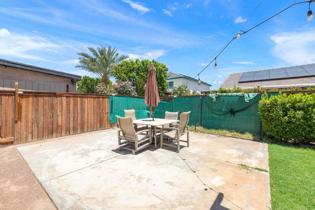 48596 Charlton Peak Street, Coachella CA: https://media.crmls.org/mediaz/b8b5285a-1021-4923-8952-0218f112e758.jpg