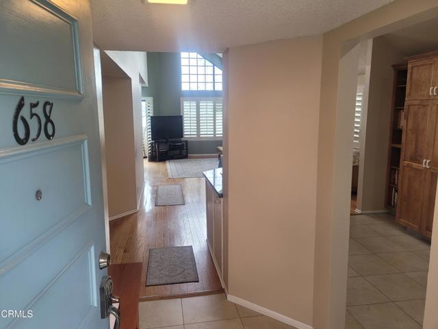 Detail Gallery Image 2 of 33 For 658 Island View Cir, Port Hueneme,  CA 93041 - 2 Beds | 2 Baths