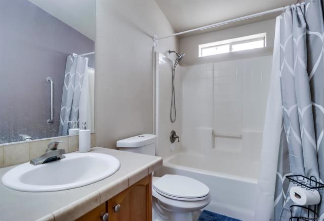 1696 Mary Joe Ln, Boulevard CA: https://media.crmls.org/mediaz/b8b7721c-fe1f-40f9-8069-17f7d4f30b4e.jpg