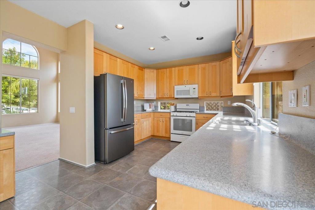 546 Calle Capistrano - photo 10