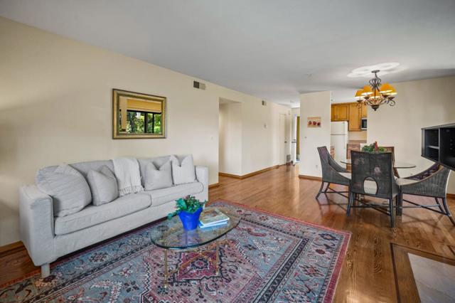 410 Pheasant Ridge Road, Del Rey Oaks CA: https://media.crmls.org/mediaz/b8b7c1b5-e021-4ed9-8969-885330e4b1a4.jpg