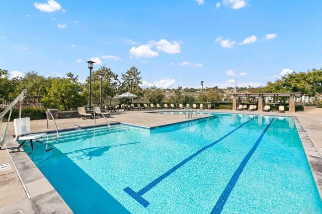 3002 Villeta Ave, Carlsbad CA: https://media.crmls.org/mediaz/b8b7d765-9a55-4c92-acf1-383b71c8c7aa.jpg