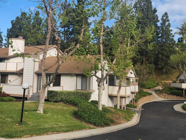 Detail Gallery Image 1 of 30 For 4531 Chateau Deivw, San Diego,  CA 92117 - 2 Beds | 2 Baths