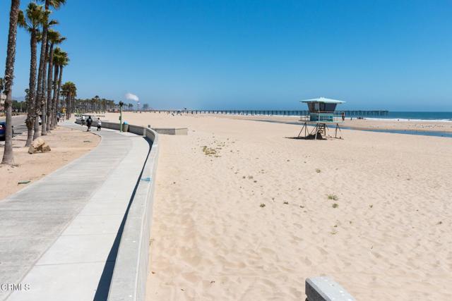 334 E Elfin Green, Port Hueneme CA: https://media.crmls.org/mediaz/b8b89b6e-315f-4e64-b43c-b90f3b8d1051.jpg