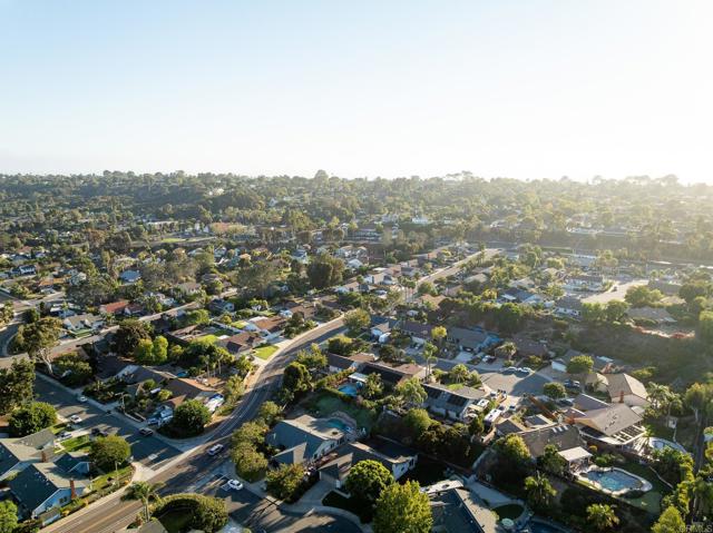 Detail Gallery Image 34 of 39 For 310 Oakbranch Dr, Encinitas,  CA 92024 - 3 Beds | 2 Baths