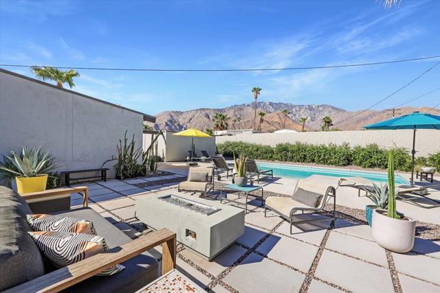 408 E Glen Circle N, Palm Springs, CA 92262