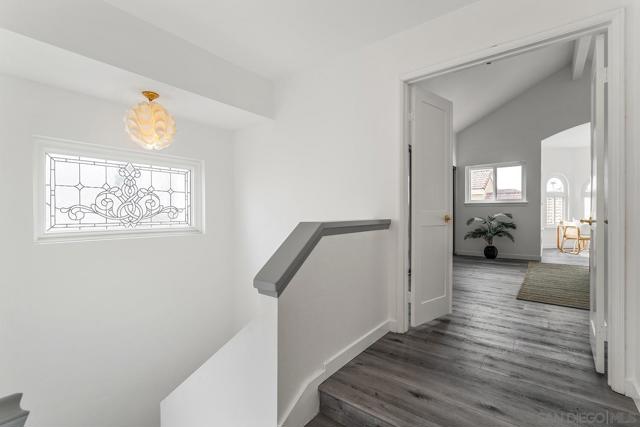 100 Tunapuna Lane, Coronado CA: https://media.crmls.org/mediaz/b8ba9f34-1b91-4fc2-b558-884862c39a81.jpg