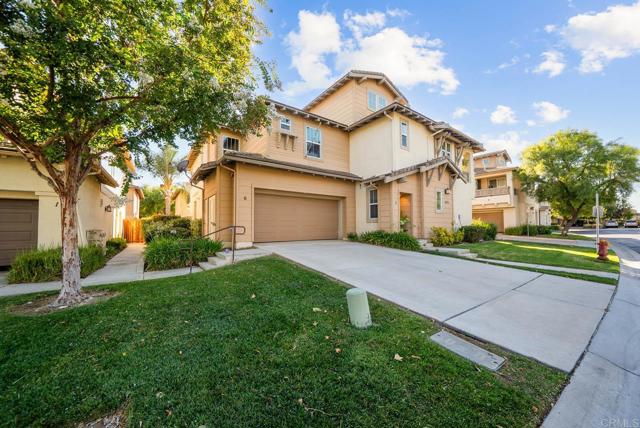 Detail Gallery Image 1 of 44 For 24731 Valleywalk St #6,  Murrieta,  CA 92562 - 3 Beds | 2/1 Baths
