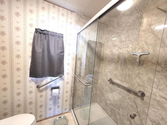 Primary shower