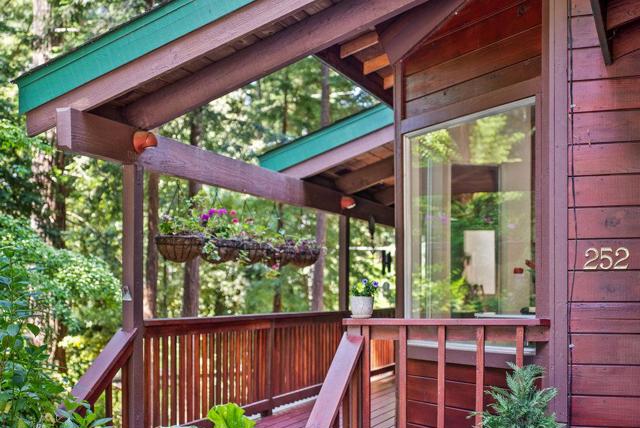 252 Nichols Drive, Santa Cruz CA: https://media.crmls.org/mediaz/b8bb5f6e-12ce-46e4-9e53-ac42fb62dd83.jpg