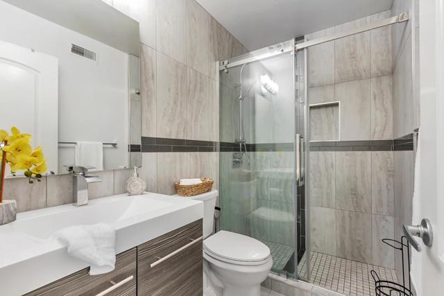 6142 Springer Way, San Jose CA: https://media.crmls.org/mediaz/b8bc9a0a-555d-4782-8cb4-1daf425639f8.jpg