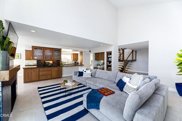 Detail Gallery Image 21 of 59 For 3810 W Hemlock St, Oxnard,  CA 93035 - 4 Beds | 4 Baths