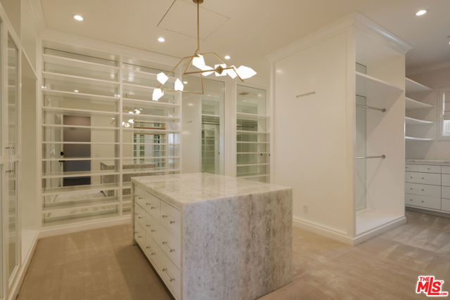 24155 Hidden Ridge Road, Hidden Hills CA: https://media.crmls.org/mediaz/b8bf08b0-adb6-4ba9-9b31-8efc561c26ca.jpg