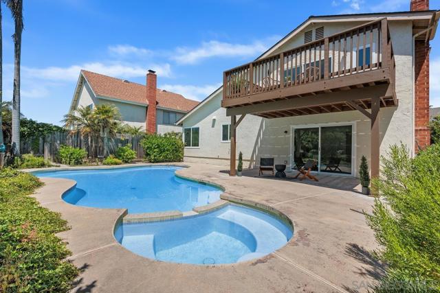 9511 Via Pereza, San Diego CA: https://media.crmls.org/mediaz/b8bfff74-796f-4258-9fc5-9fb867bc1c11.jpg