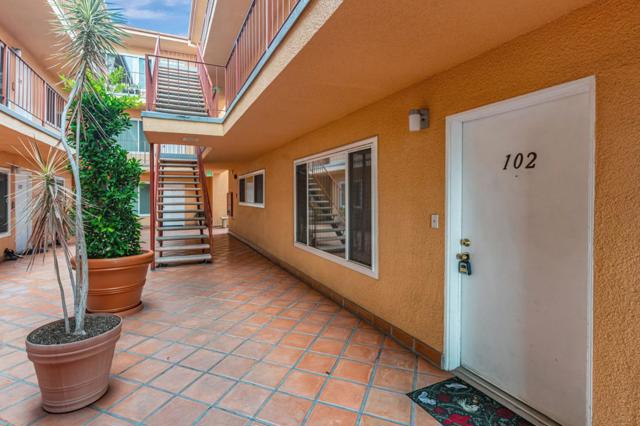 382 Coronado Avenue, Long Beach CA: https://media.crmls.org/mediaz/b8c07144-033d-4159-b4dc-ac8bf89e75a1.jpg