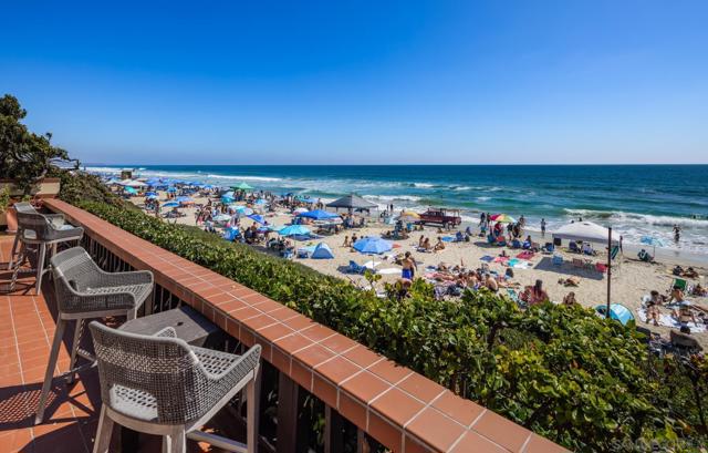 2977 Ocean Street, Carlsbad CA: https://media.crmls.org/mediaz/b8c08317-fc72-44ea-bd25-added3eaa8b6.jpg