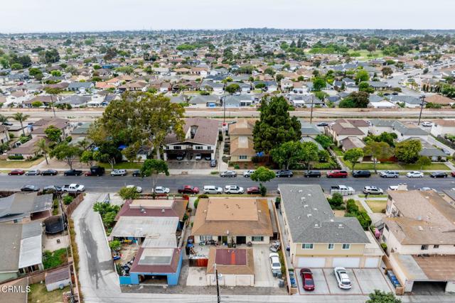 4834 4836 Terrace Avenue, Oxnard CA: https://media.crmls.org/mediaz/b8c112a0-c8e4-4c76-9bd7-a289888411ae.jpg