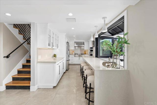 491 Prospect Street, Newport Beach CA: https://media.crmls.org/mediaz/b8c1be54-50ff-426a-9eb1-a9001b9b5bf1.jpg