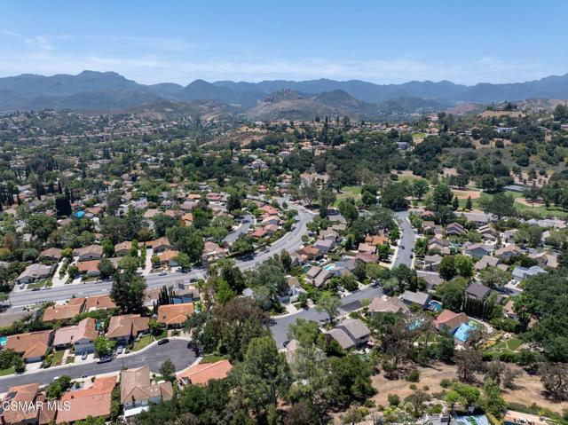 1984 Nettlebrook Street, Westlake Village CA: https://media.crmls.org/mediaz/b8c36d23-8b32-459d-9da7-75126428b11d.jpg