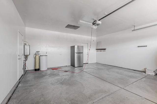 2491 Redbud Way, Manteca CA: https://media.crmls.org/mediaz/b8c39119-6d79-4e46-8a6d-6c4da782a2e0.jpg
