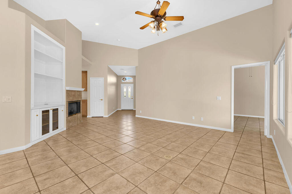 MLS #219149629DA image #5