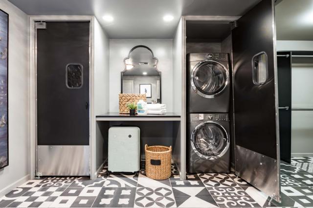 835 La Honda Road, Woodside CA: https://media.crmls.org/mediaz/b8c54bd6-4110-4cb3-ac31-baf235074c78.jpg