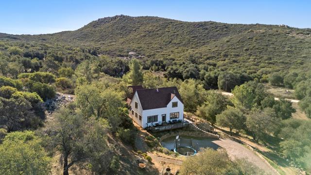 Detail Gallery Image 3 of 61 For 22750 Illahee Dr, Alpine,  CA 91901 - 3 Beds | 2 Baths