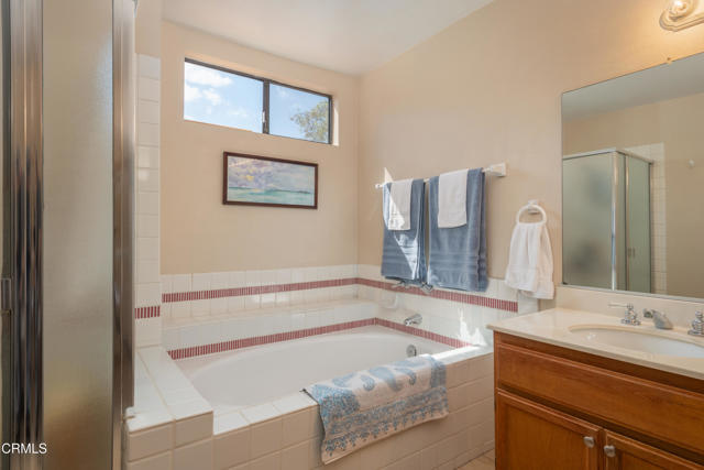 Detail Gallery Image 22 of 29 For 1356 El Lazo Ct, Camarillo,  CA 93012 - 2 Beds | 2 Baths