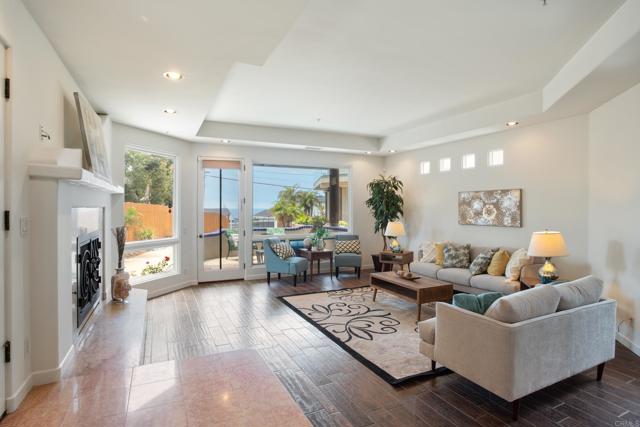 Detail Gallery Image 5 of 50 For 1475 Neptune Ave, Encinitas,  CA 92024 - 3 Beds | 2/1 Baths