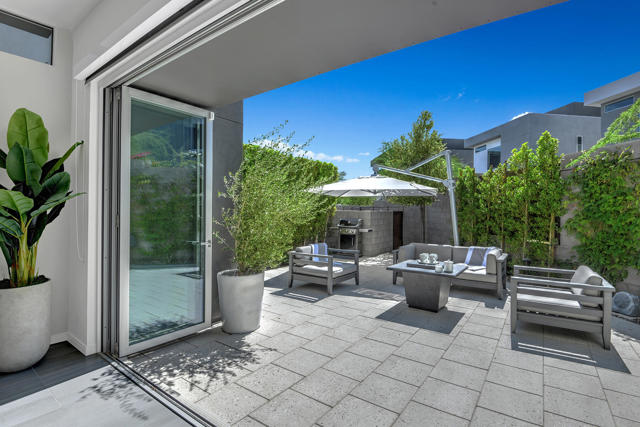 Image 28 of 31 For 329 Goleta Way