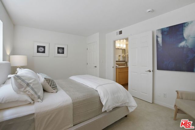 3546 Clarington Avenue, Los Angeles, California 90034, 2 Bedrooms Bedrooms, ,2 BathroomsBathrooms,Condominium,For Sale,Clarington,24426845